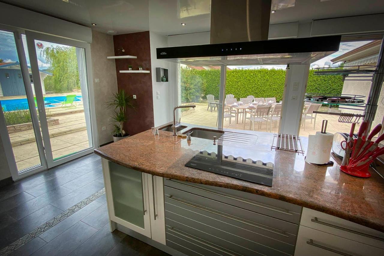 Villa 200m2 avec PISCINE chauffée&SPA&sauna&kota-grill Laval-sur-Vologne Esterno foto