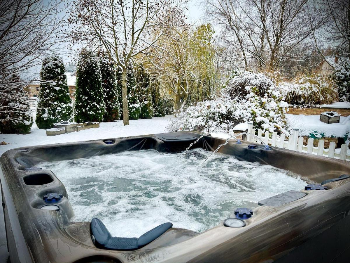 Villa 200m2 avec PISCINE chauffée&SPA&sauna&kota-grill Laval-sur-Vologne Esterno foto